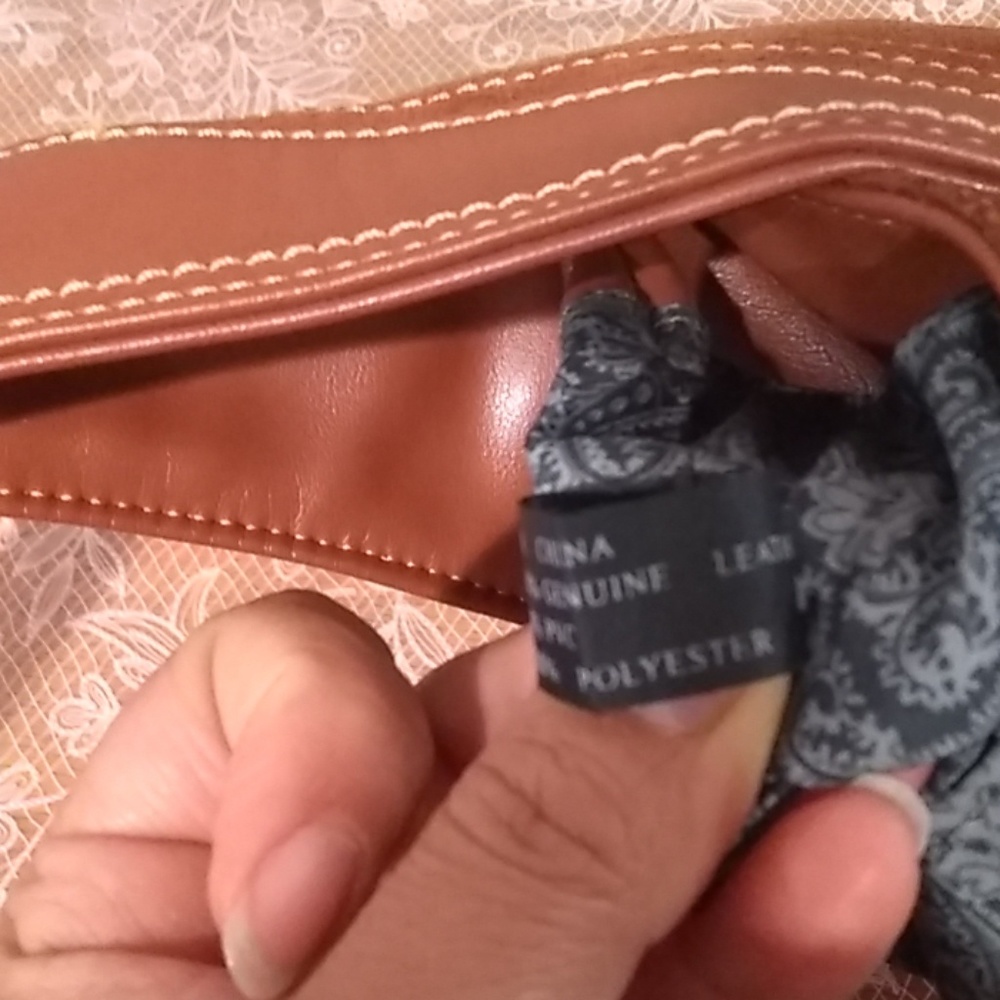 Handbag - Picture 5 of 8